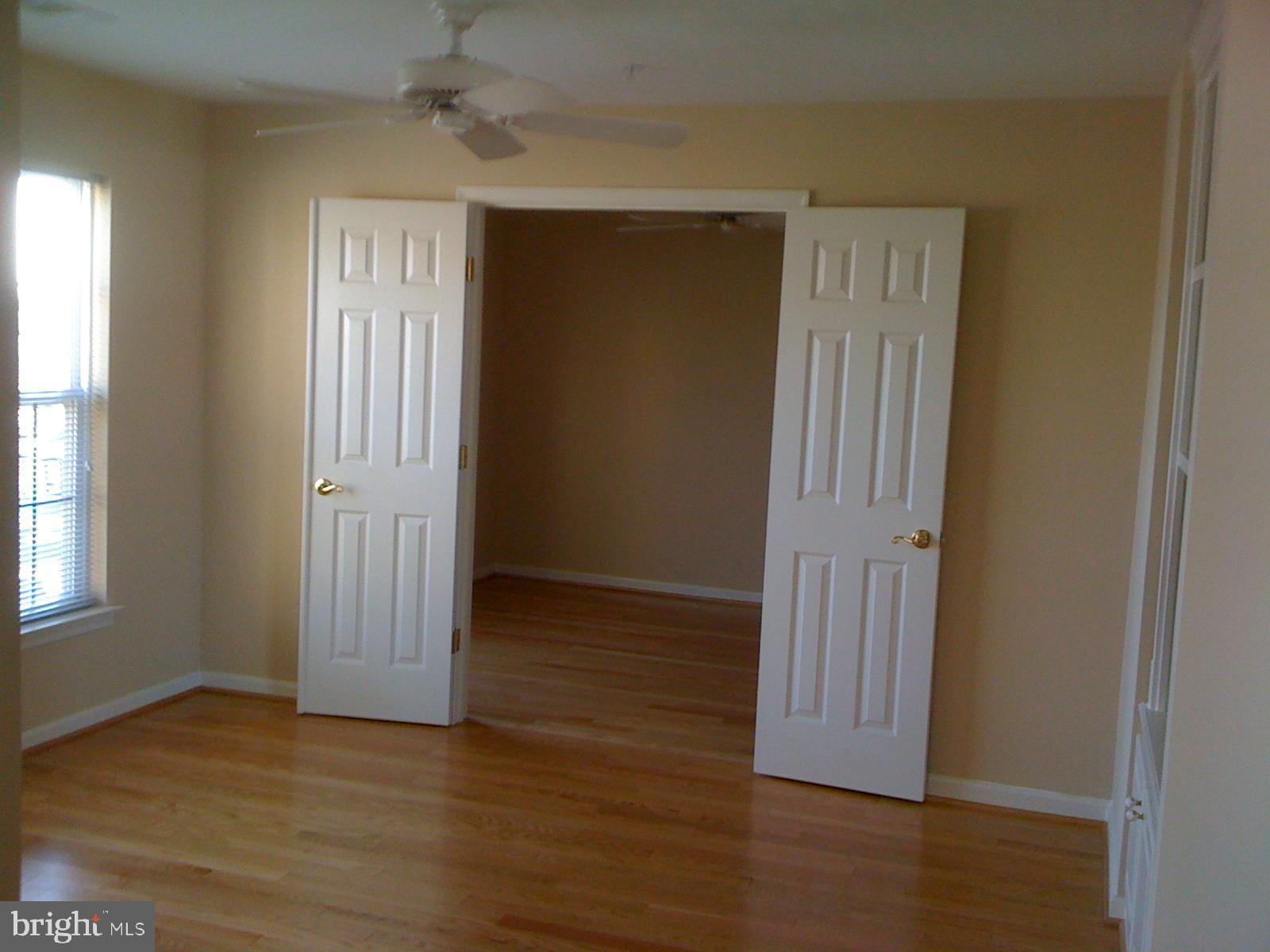 595 CAWLEY DRIVE 4 3C