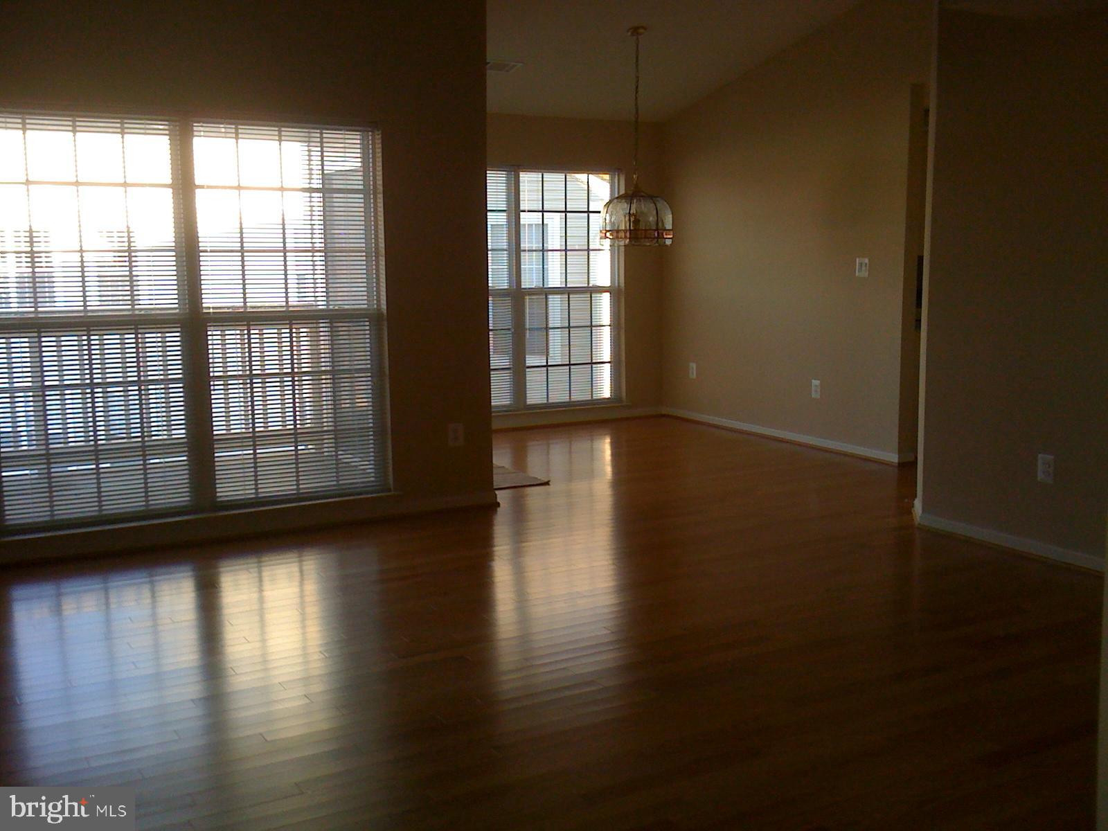 595 CAWLEY DRIVE 4 3C