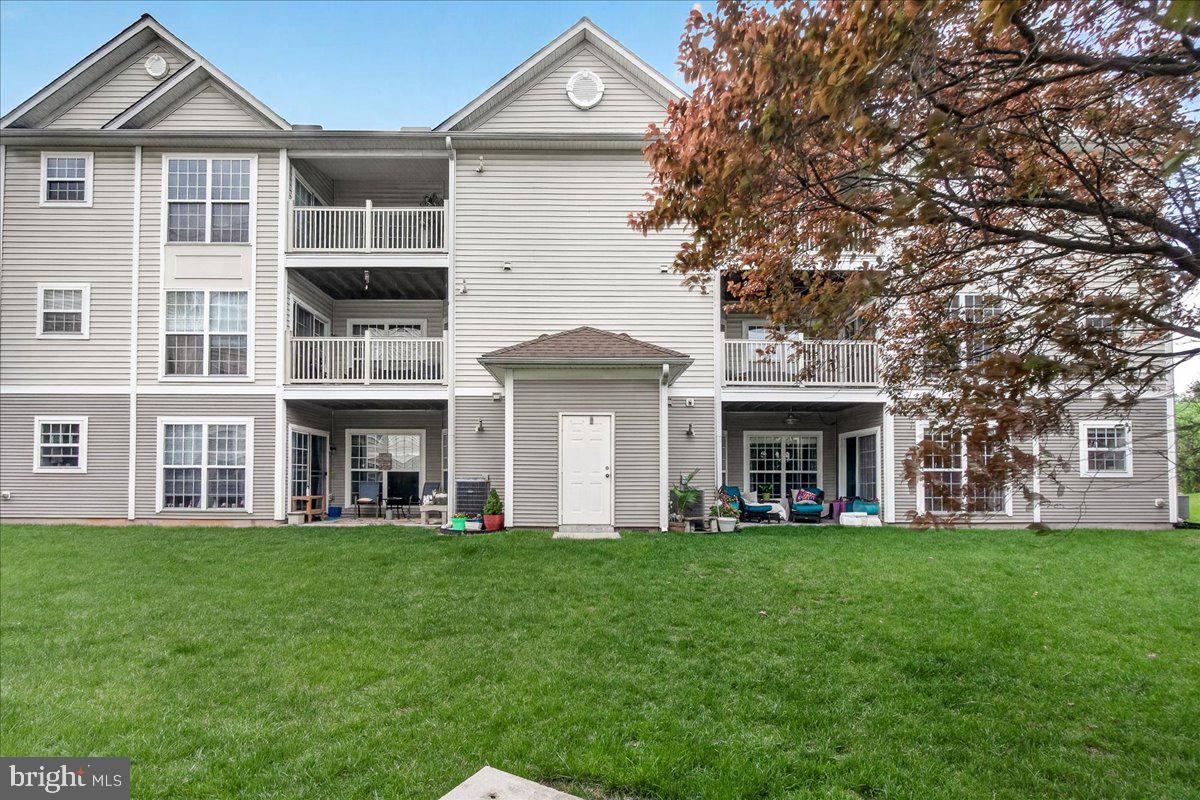 BALLENGER CREEK CENTER POND - Residential