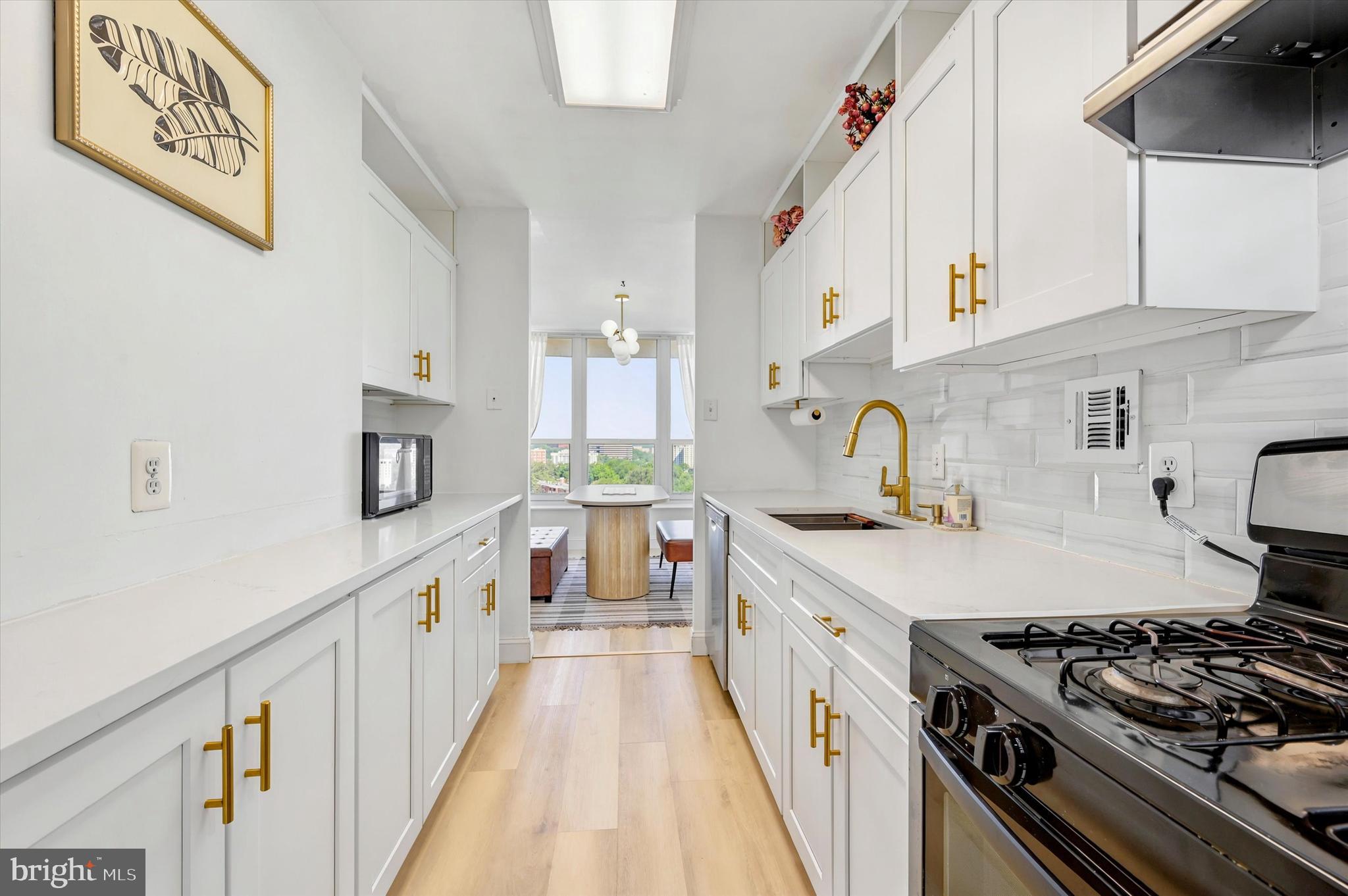3600 CONSHOHOCKEN AVENUE 00 1810