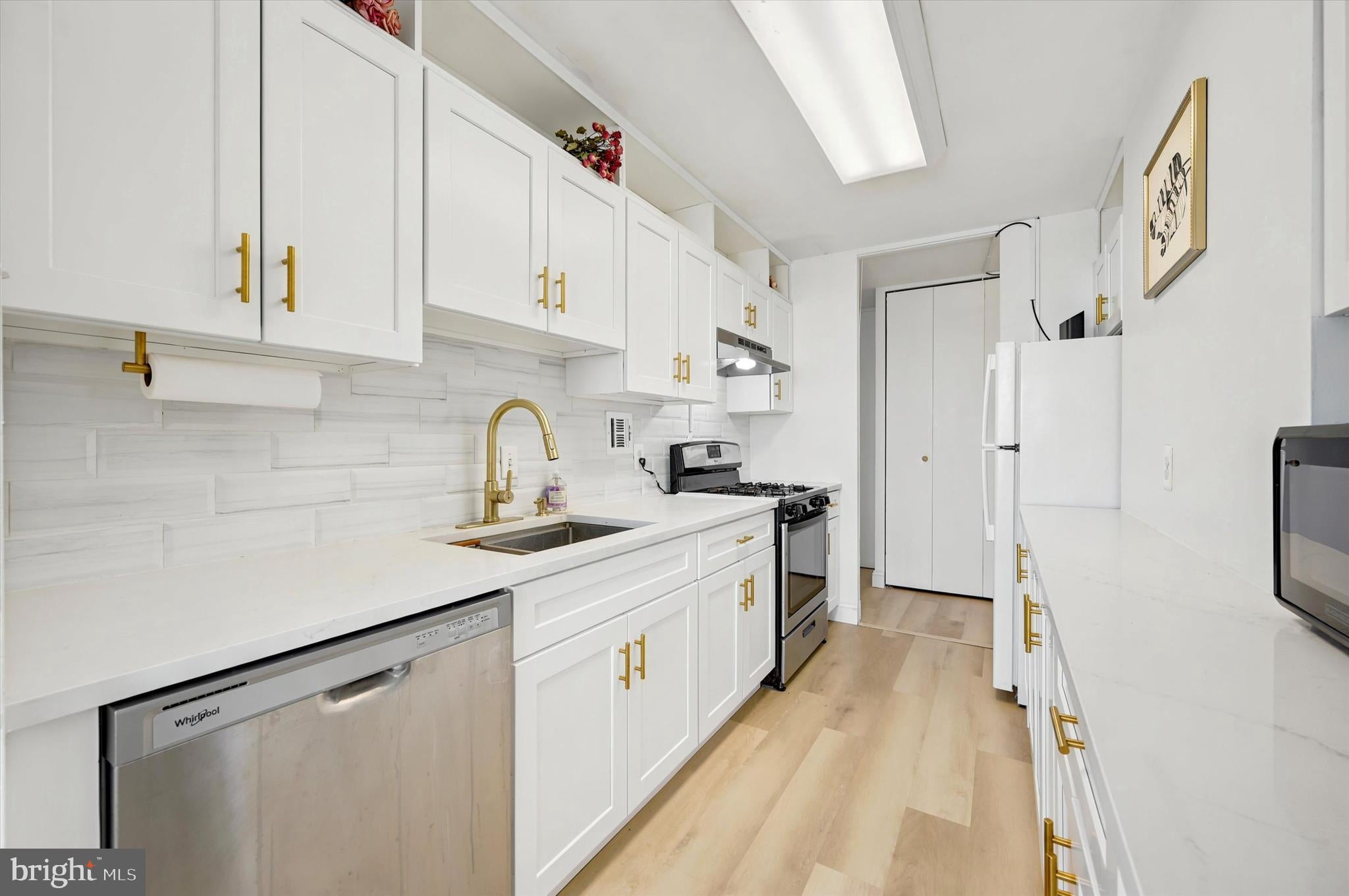 3600 CONSHOHOCKEN AVENUE 00 1810