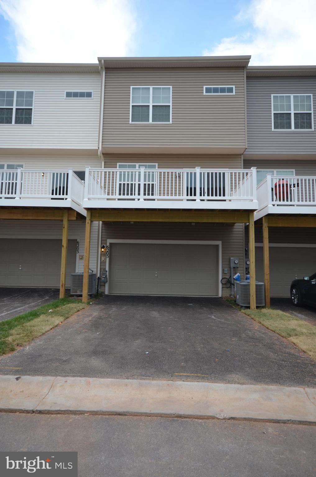 JEFFERSON PLACE - Residential Lease