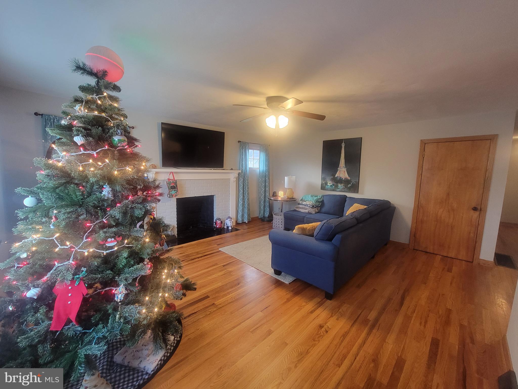 CRESAPTOWN - Residential