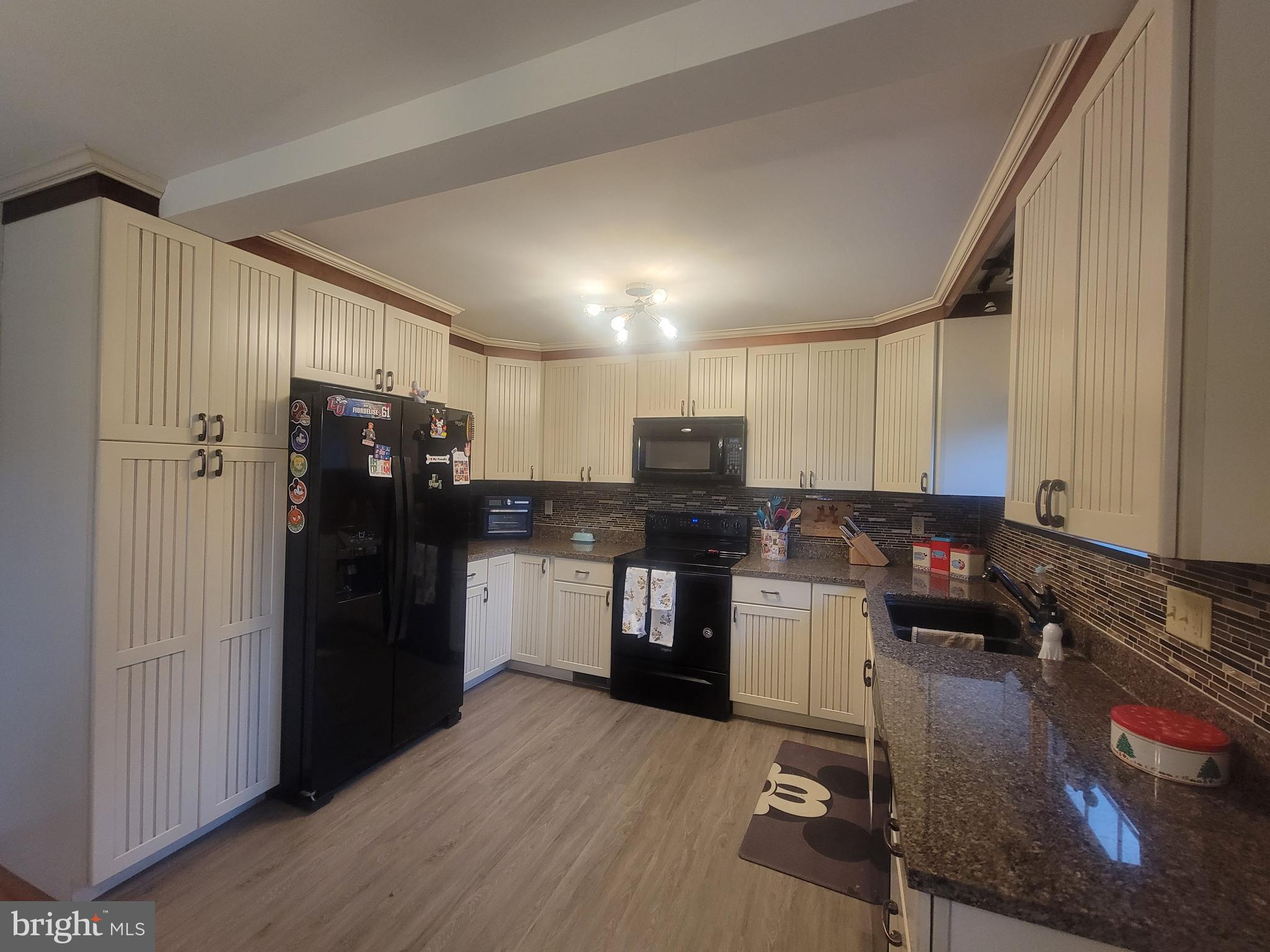 CRESAPTOWN - Residential