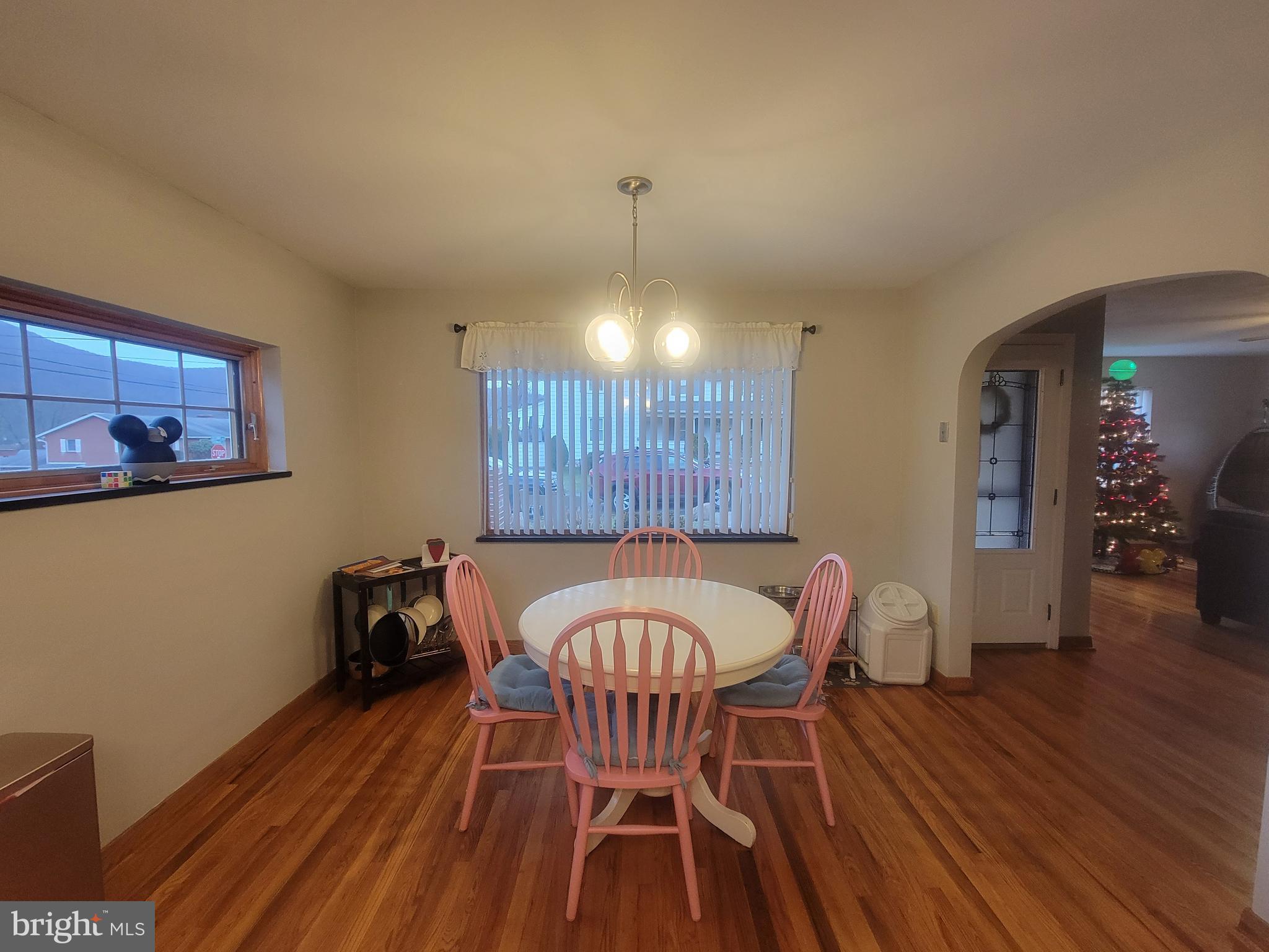 CRESAPTOWN - Residential