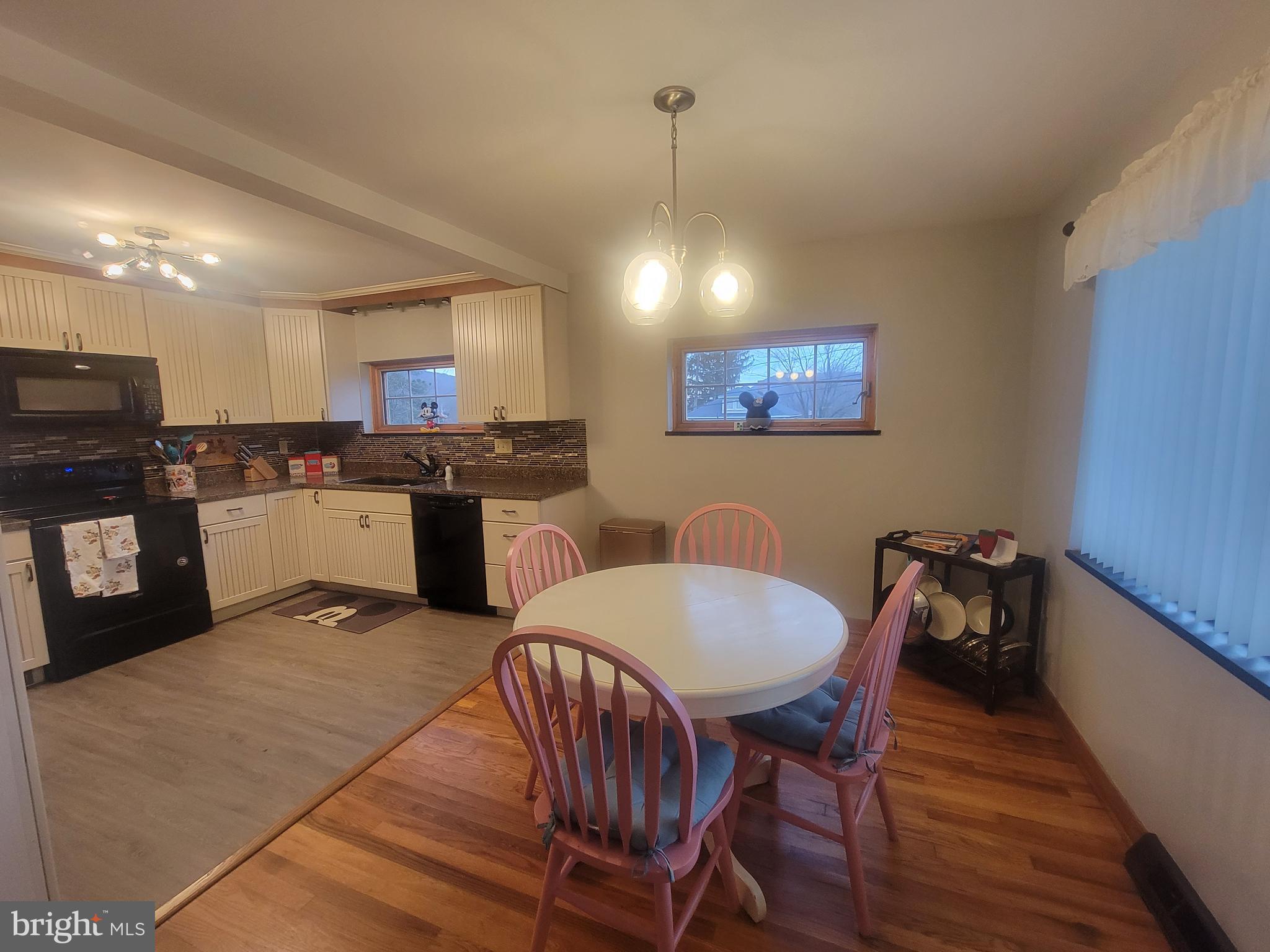 CRESAPTOWN - Residential