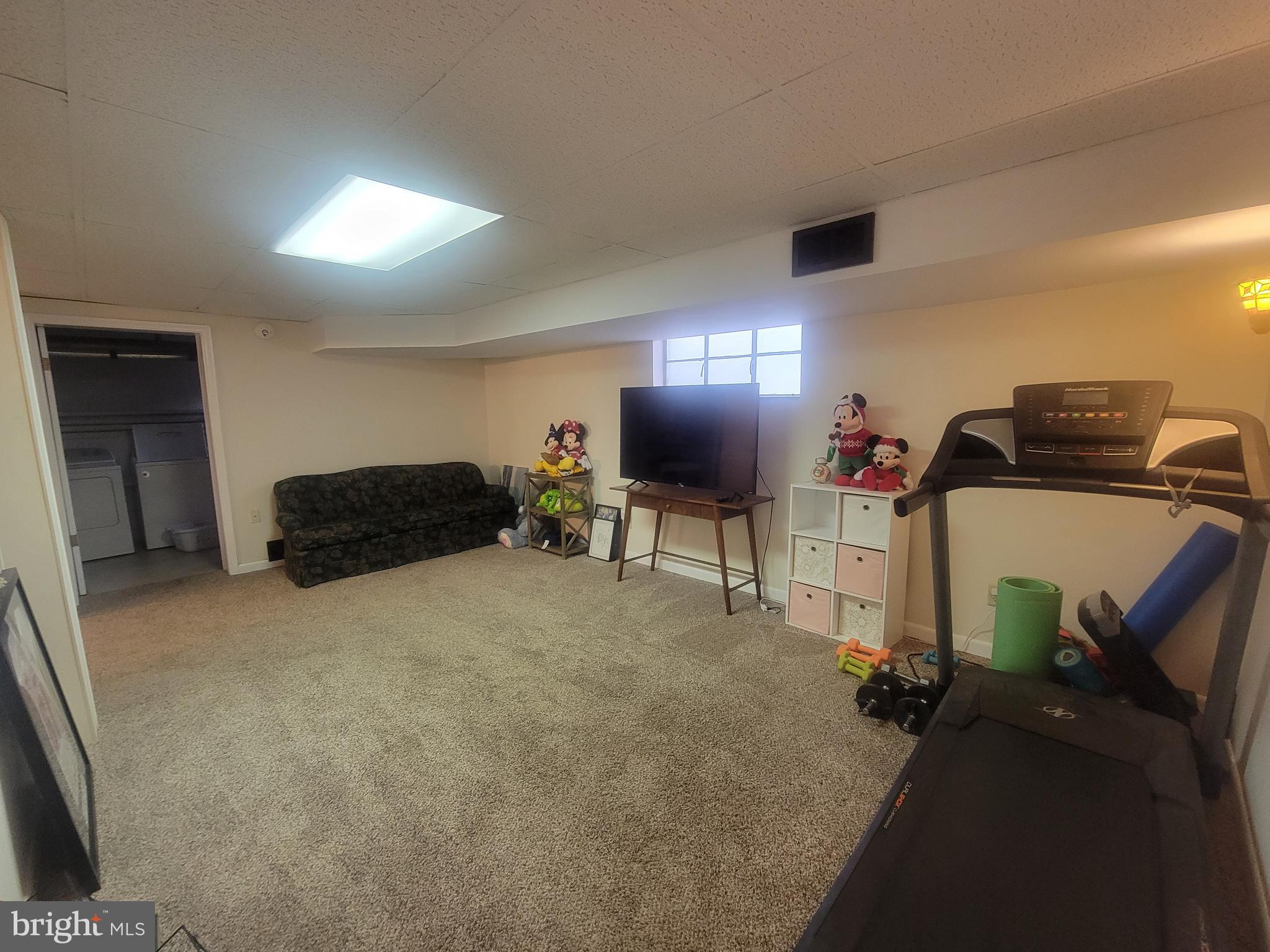 CRESAPTOWN - Residential