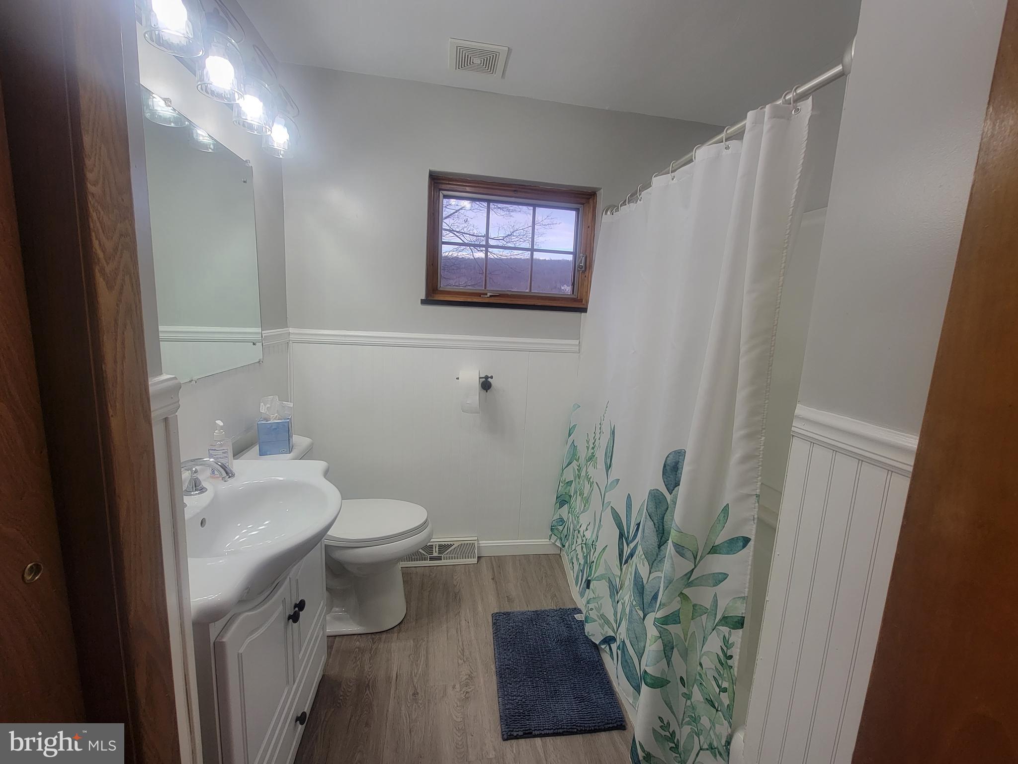 CRESAPTOWN - Residential