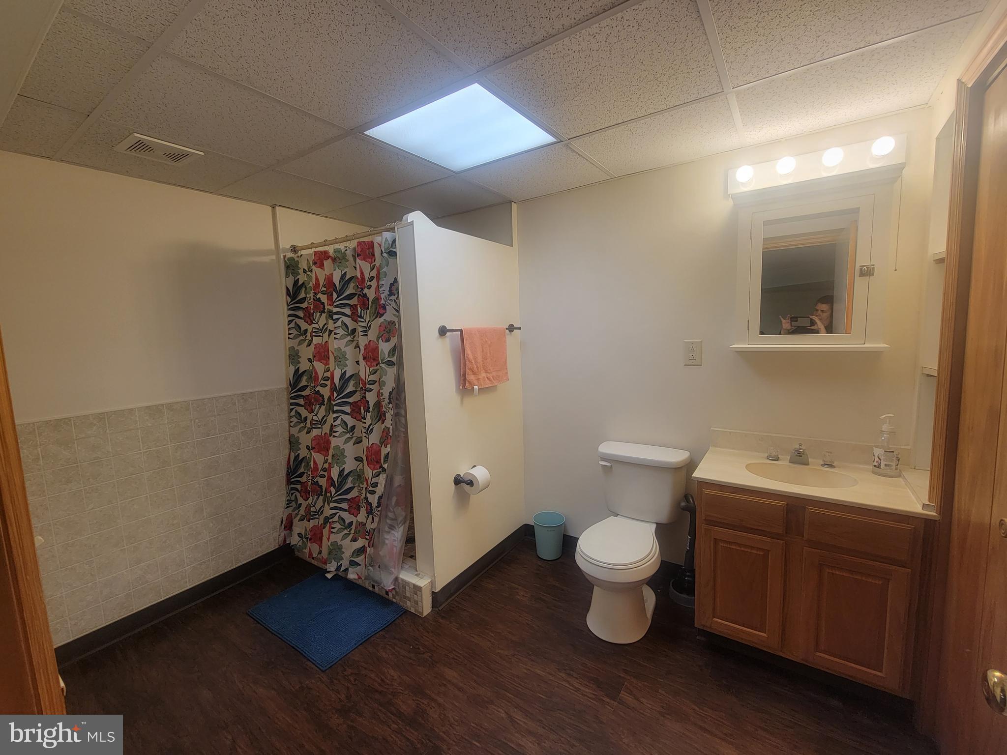 CRESAPTOWN - Residential