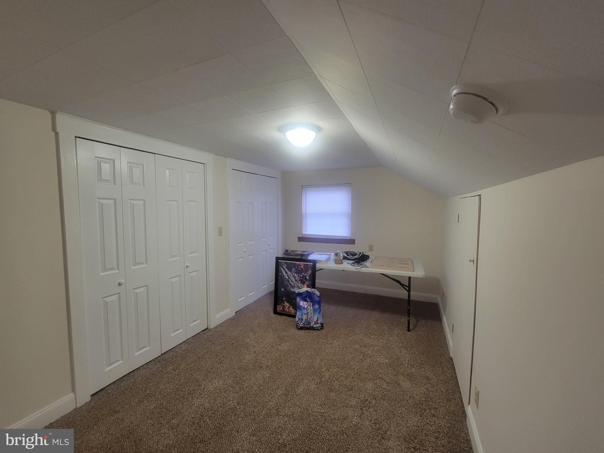 CRESAPTOWN - Residential