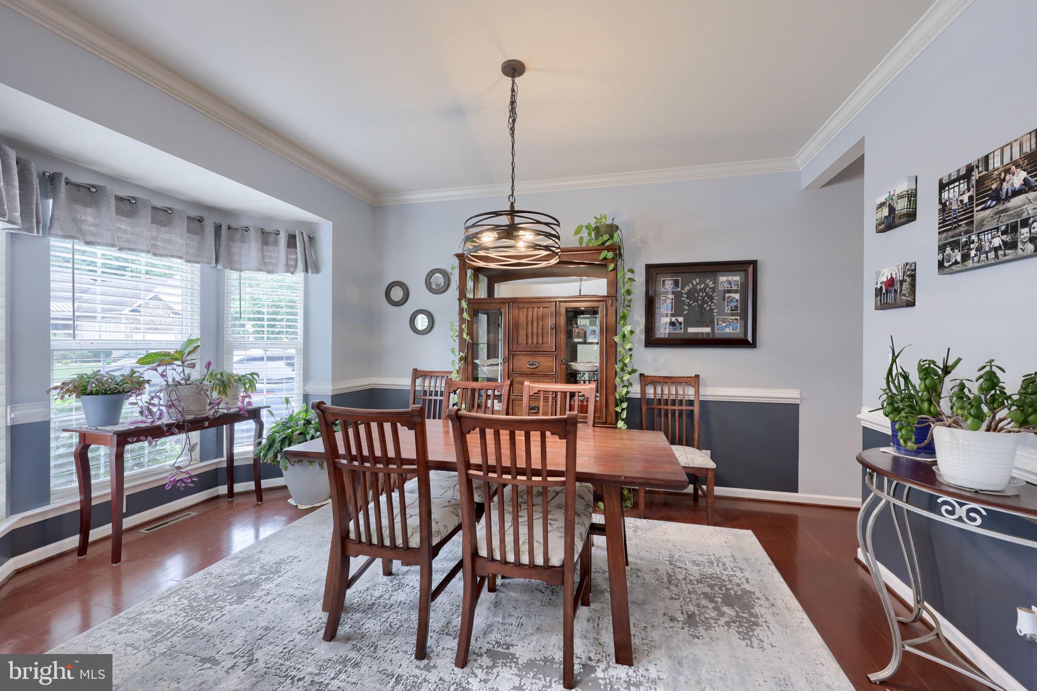 1246 LAUREL OAK LANE