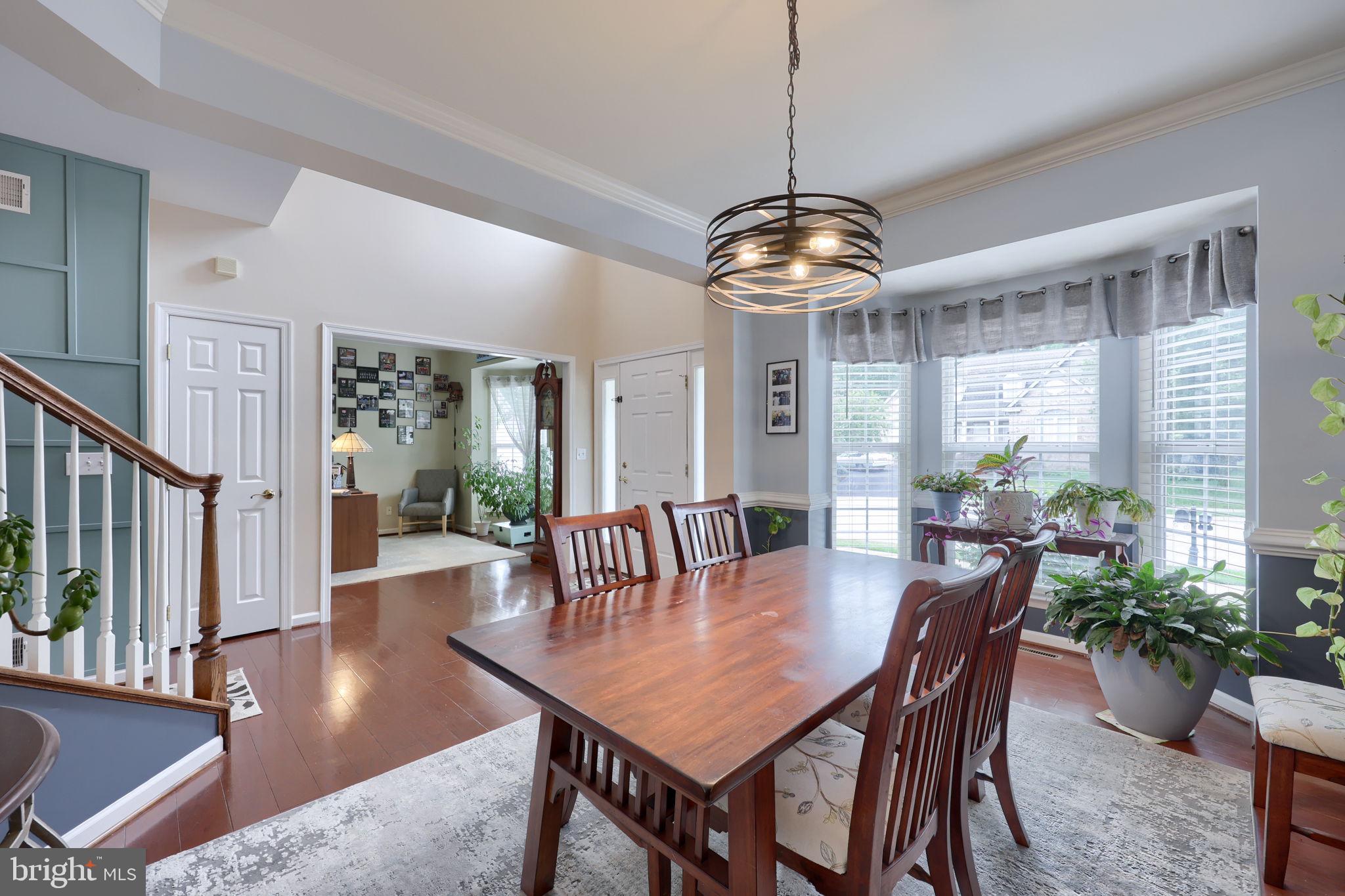 1246 LAUREL OAK LANE