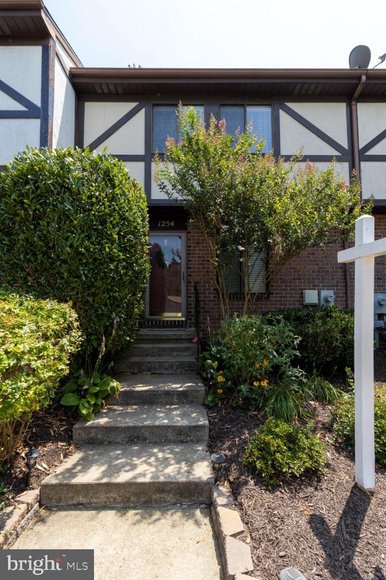 KIMBERLY WOODS VILLAGE - Residential