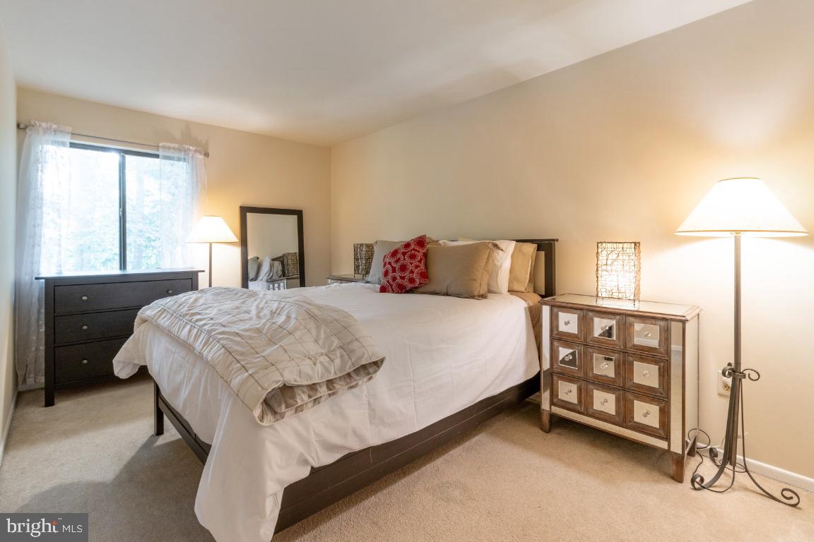 KIMBERLY WOODS VILLAGE - Residential