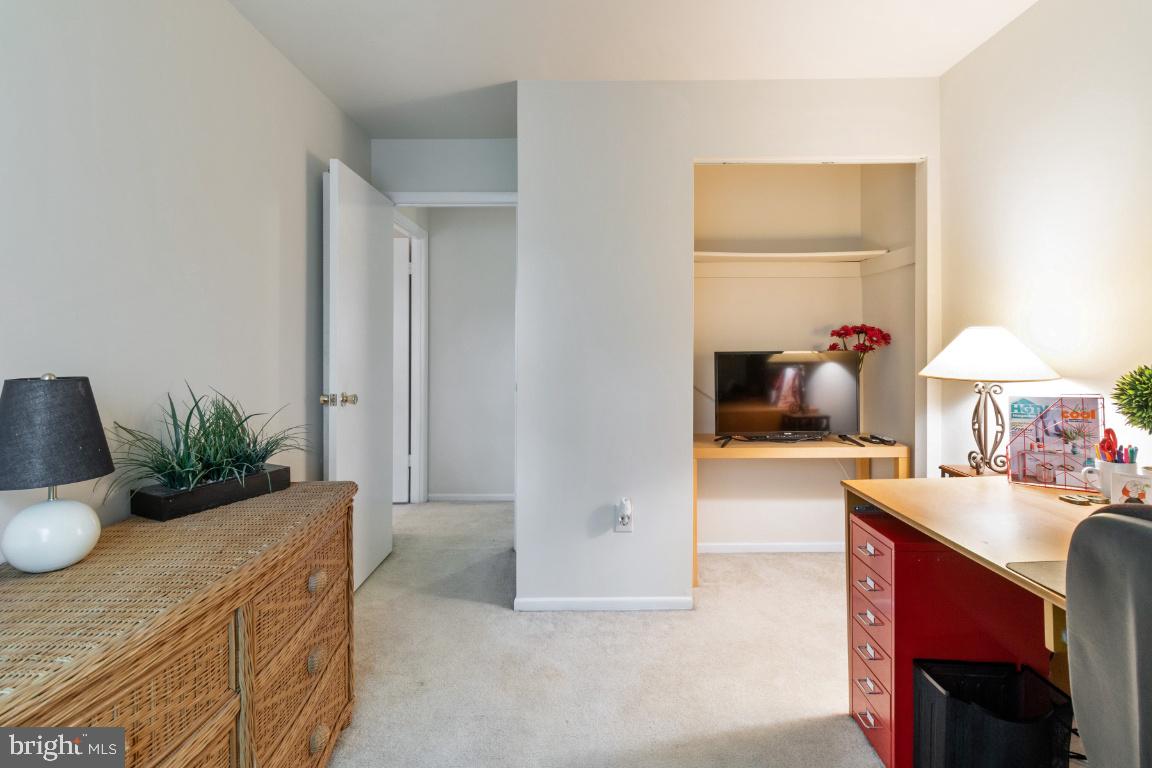 KIMBERLY WOODS VILLAGE - Residential