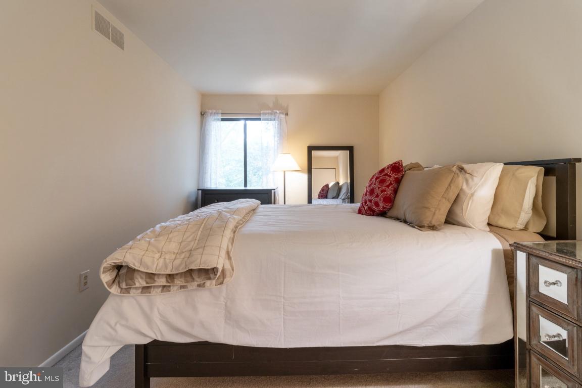 KIMBERLY WOODS VILLAGE - Residential