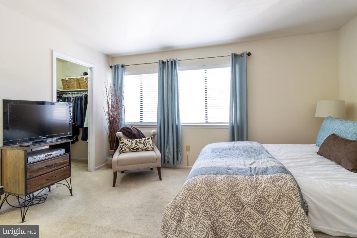 KIMBERLY WOODS VILLAGE - Residential