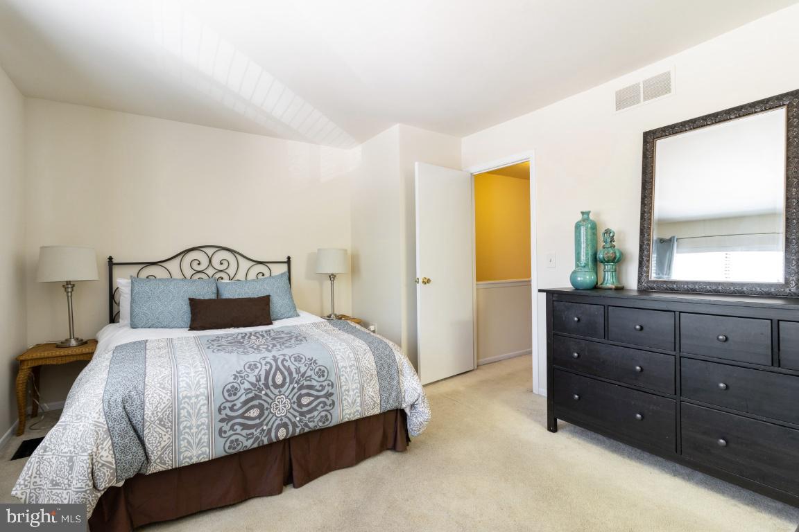 KIMBERLY WOODS VILLAGE - Residential