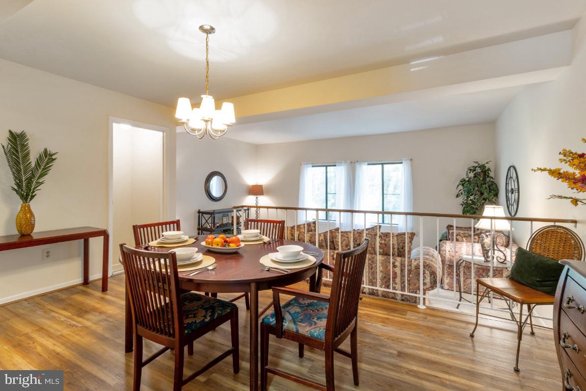 KIMBERLY WOODS VILLAGE - Residential