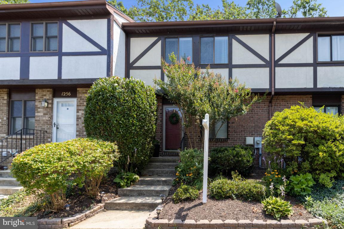 KIMBERLY WOODS VILLAGE - Residential