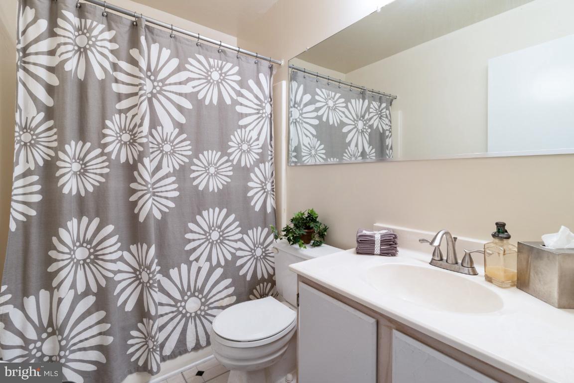 KIMBERLY WOODS VILLAGE - Residential