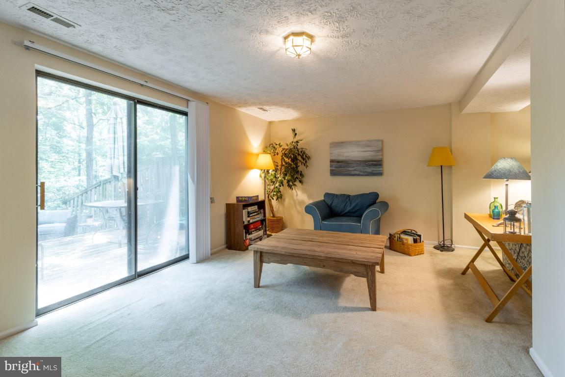 KIMBERLY WOODS VILLAGE - Residential