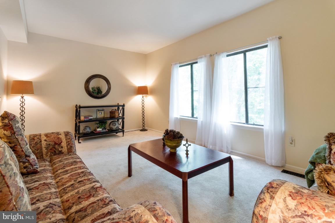 KIMBERLY WOODS VILLAGE - Residential