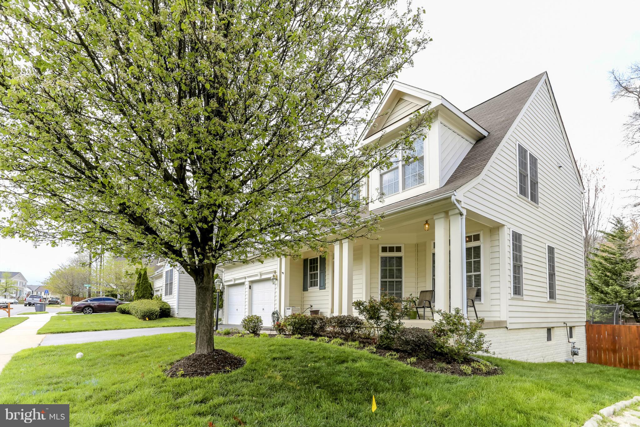 RIDGEFIELD VILLAGE - Residential