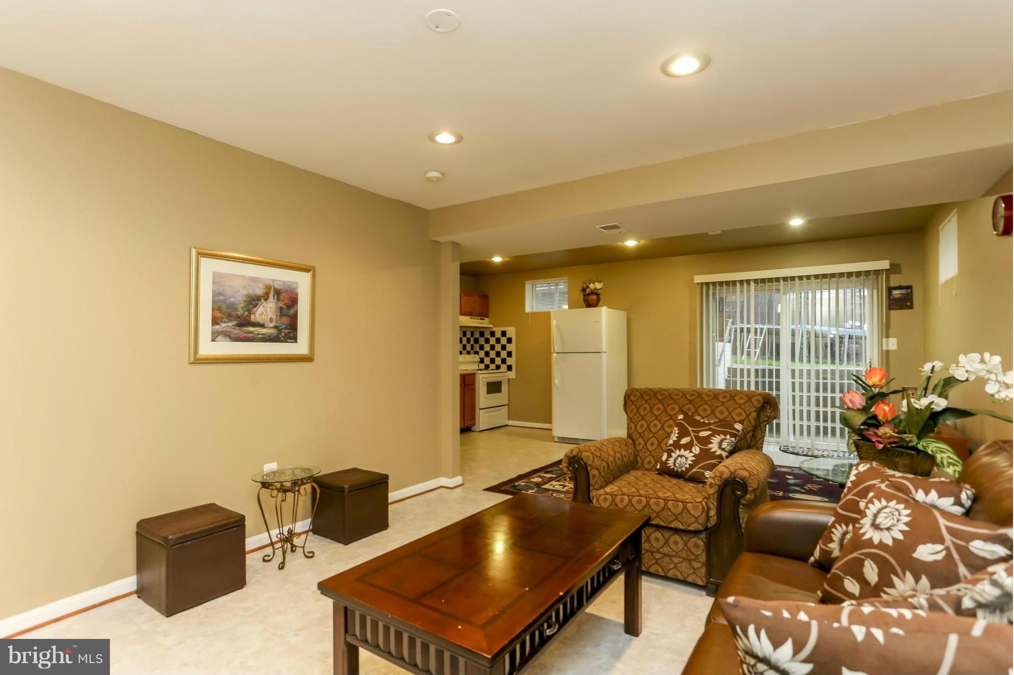 RIDGEFIELD VILLAGE - Residential