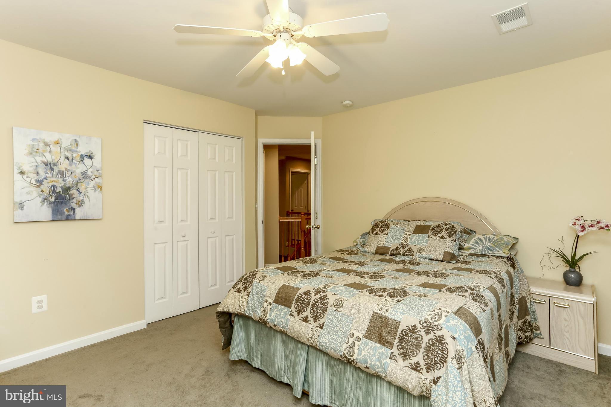 RIDGEFIELD VILLAGE - Residential