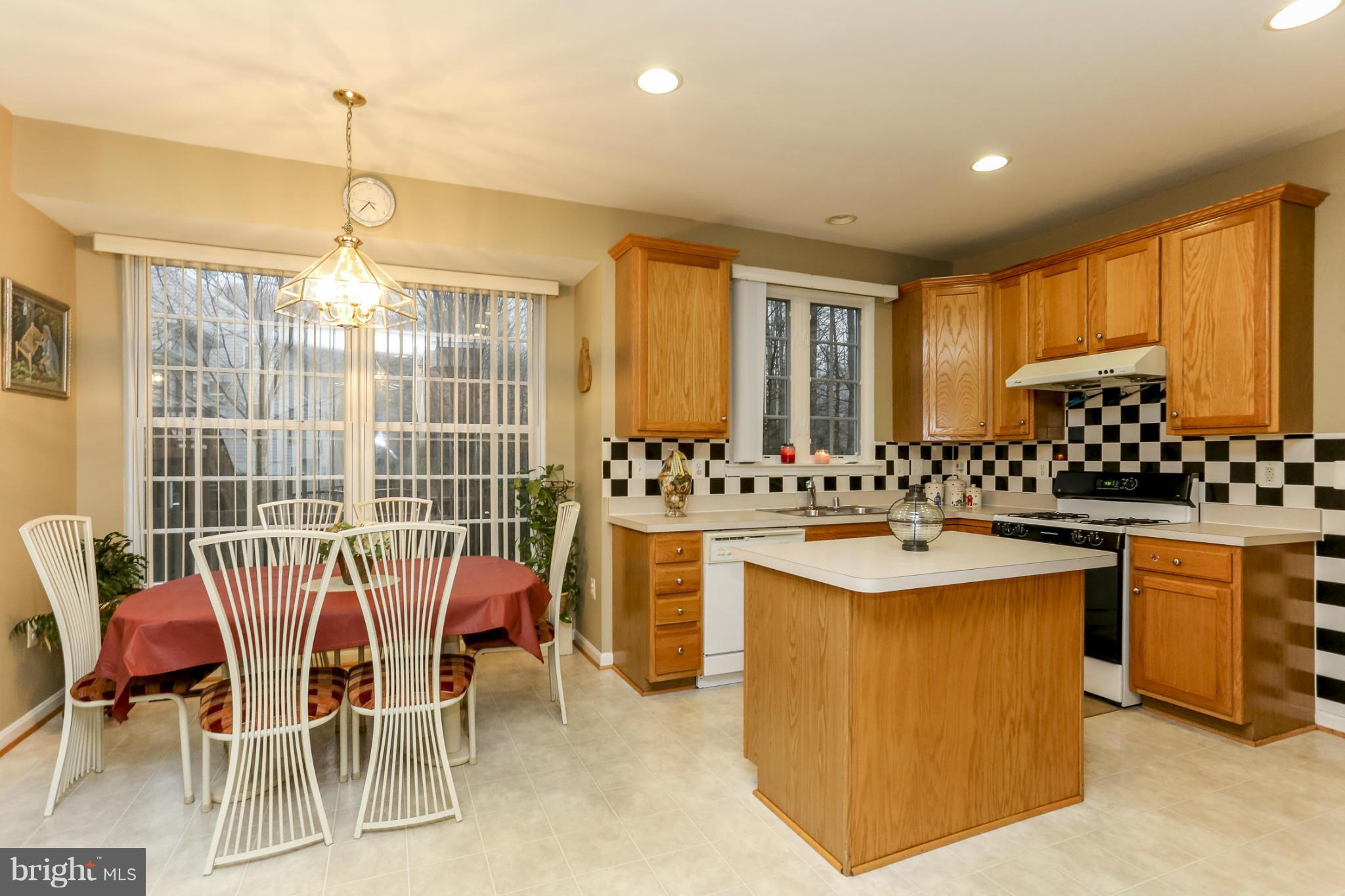 RIDGEFIELD VILLAGE - Residential
