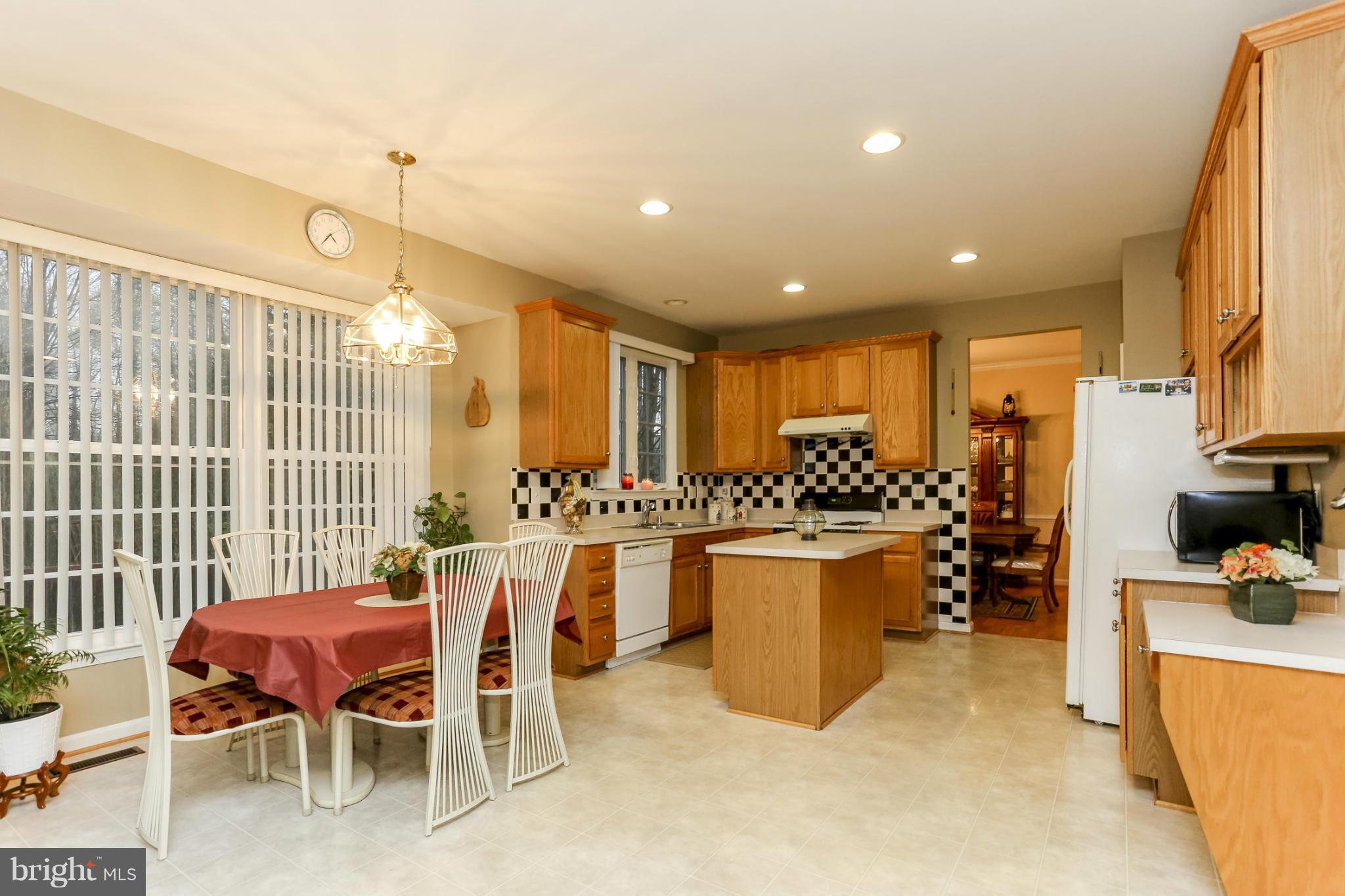RIDGEFIELD VILLAGE - Residential