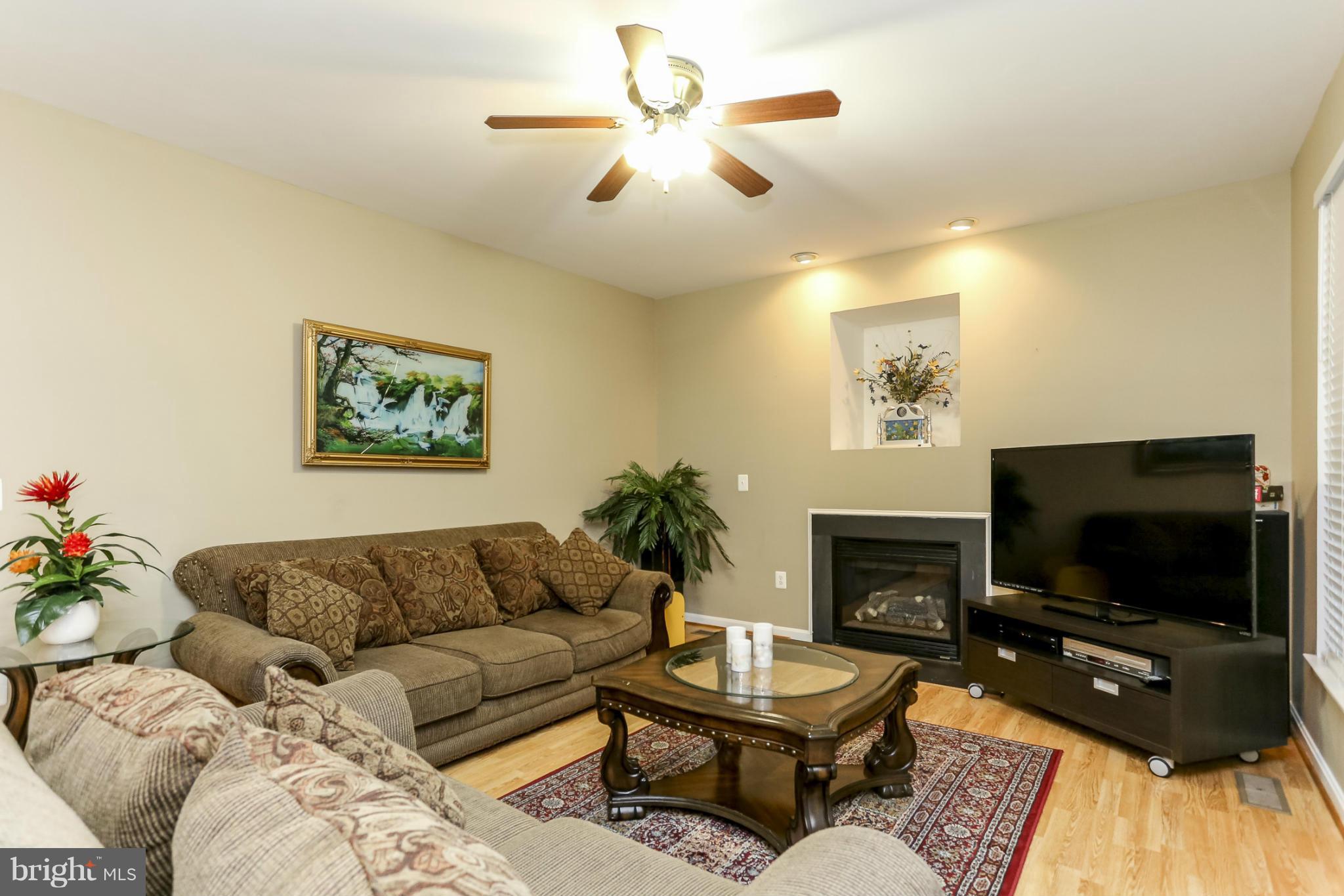 RIDGEFIELD VILLAGE - Residential