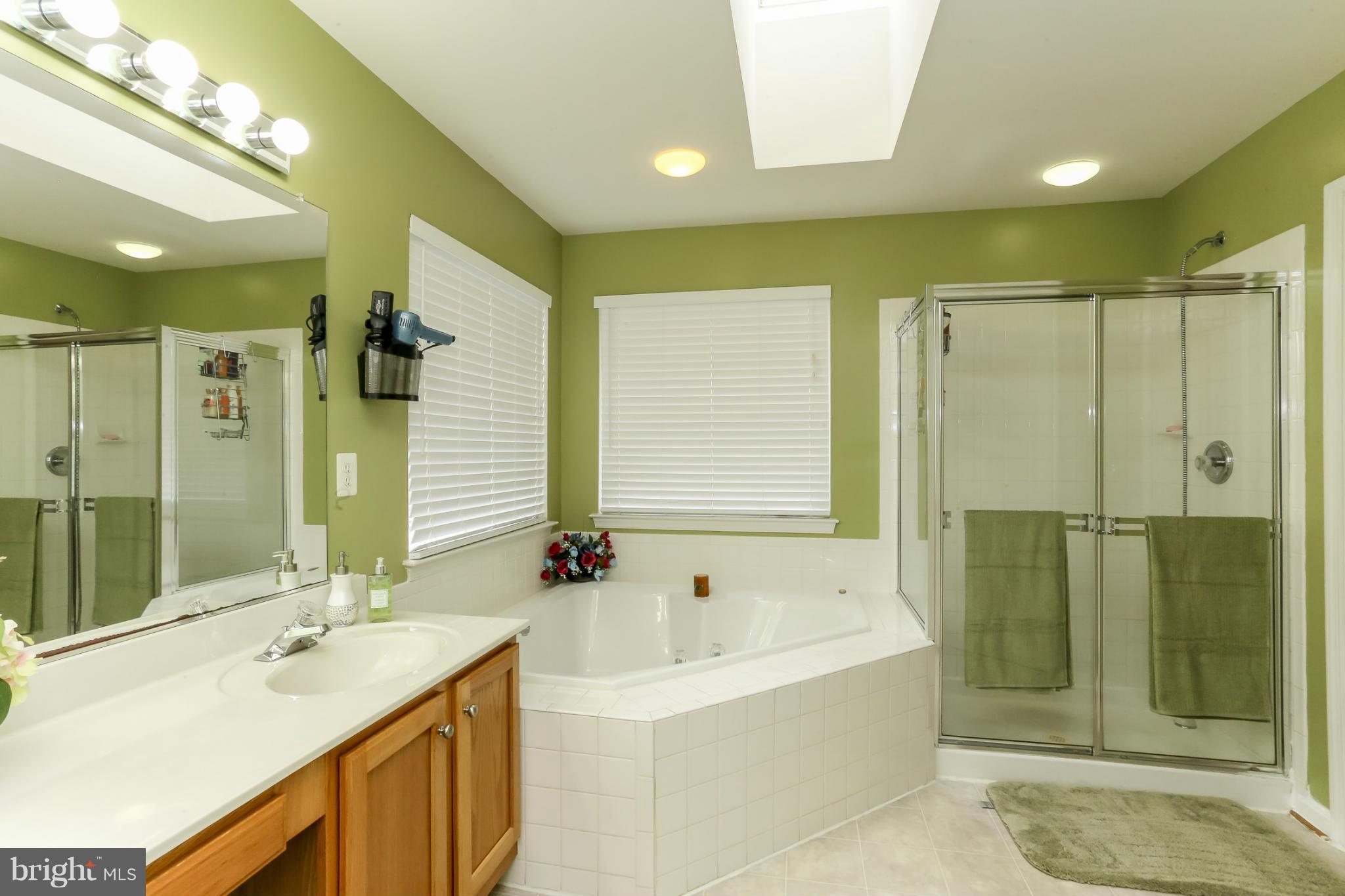RIDGEFIELD VILLAGE - Residential