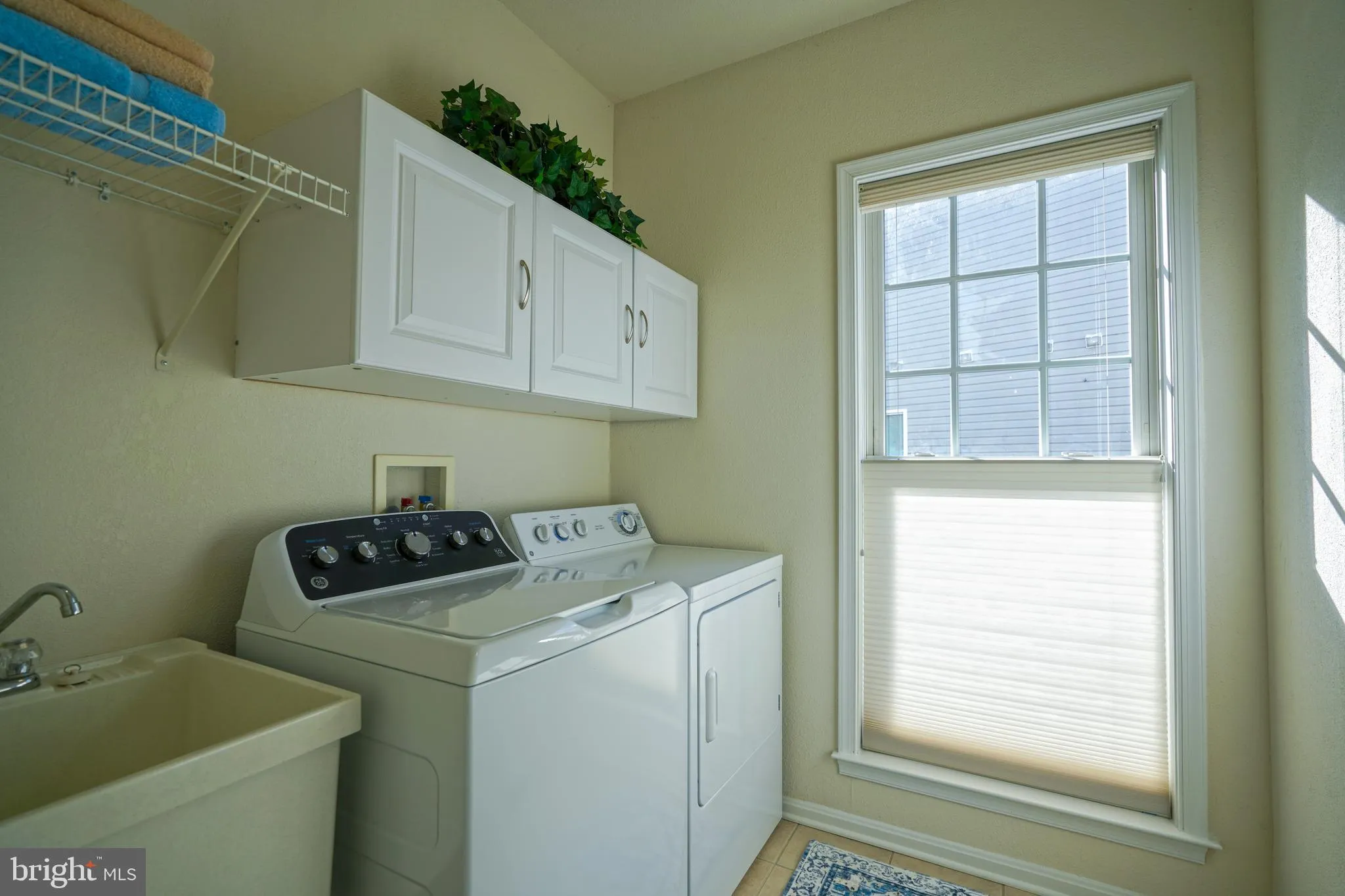 Lewes, Delaware 19958, United States, 5 Bedrooms Bedrooms, ,4 BathroomsBathrooms,Residential,Active,224073