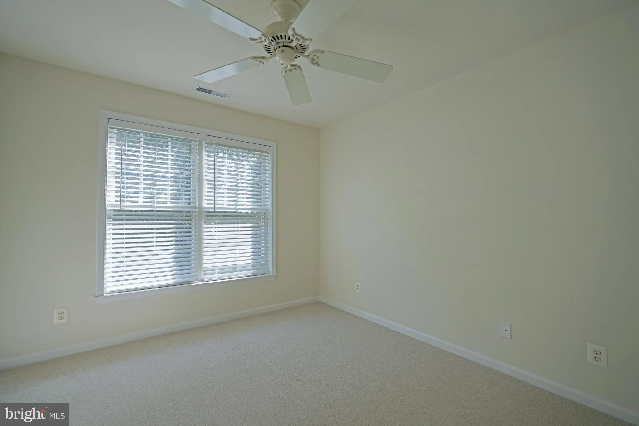 Lewes, Delaware 19958, United States, 5 Bedrooms Bedrooms, ,4 BathroomsBathrooms,Residential,Active,224073