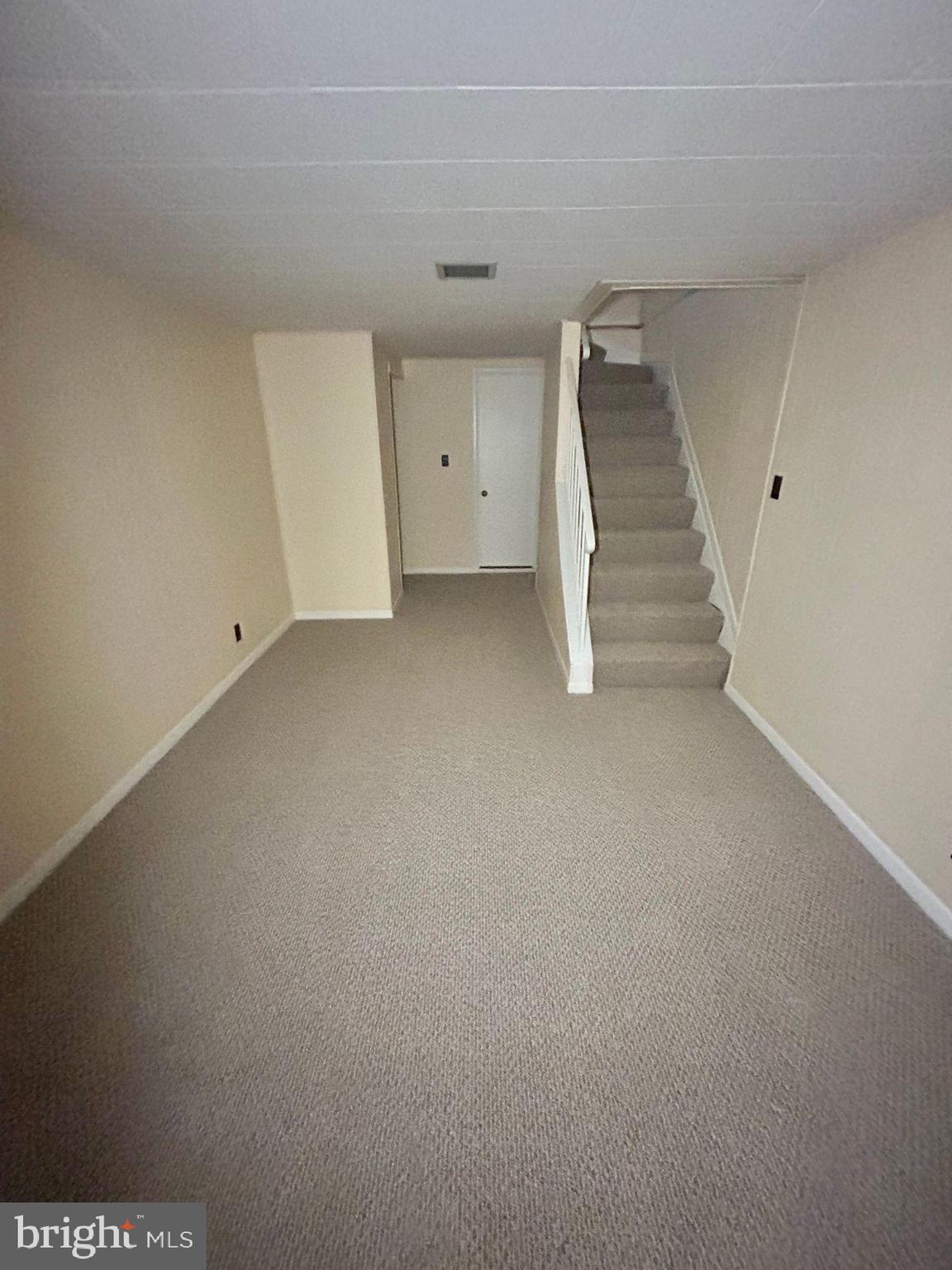 FAIRLINGTON MEADOWS - Residential Lease