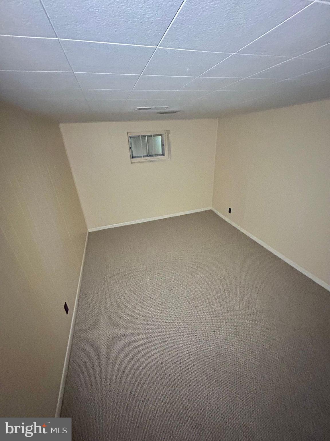 FAIRLINGTON MEADOWS - Residential Lease