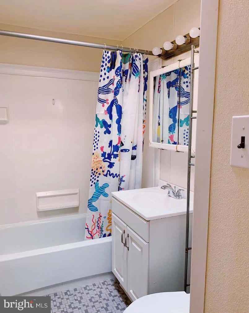 YORKTOWN - Residential Lease