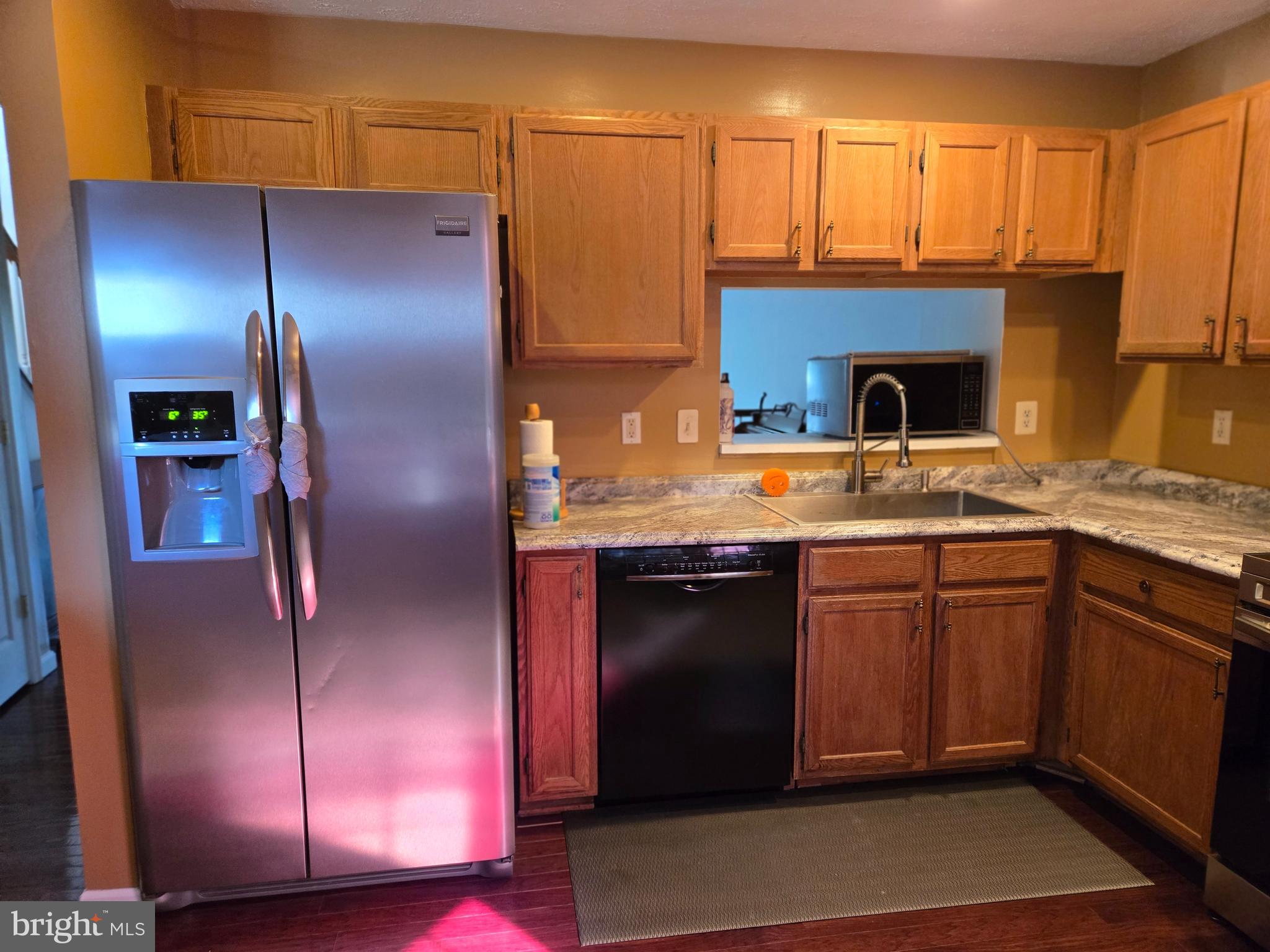 353 LINDERA COURT