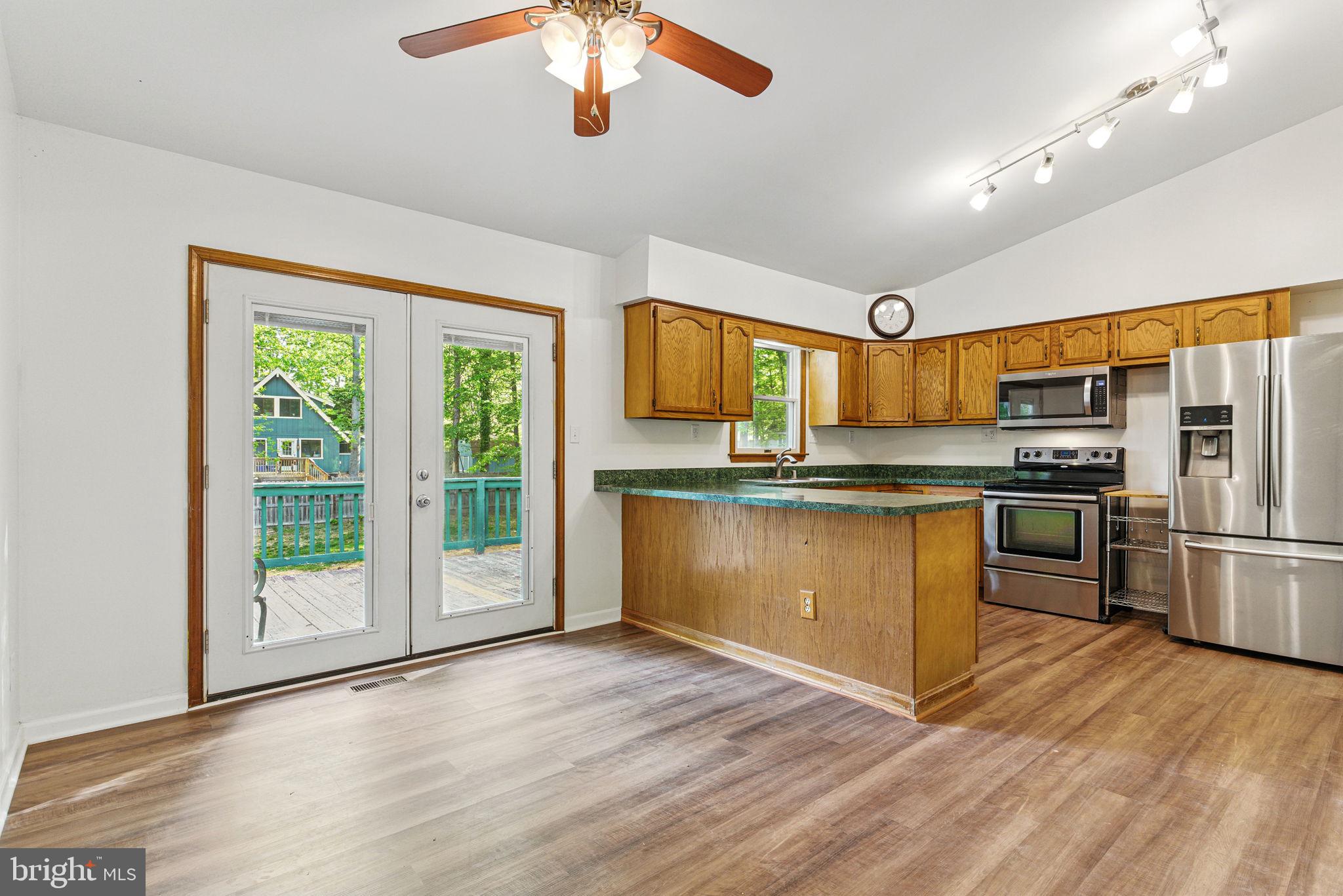 CHESAPEAKE RANCH ESTATES - Residential