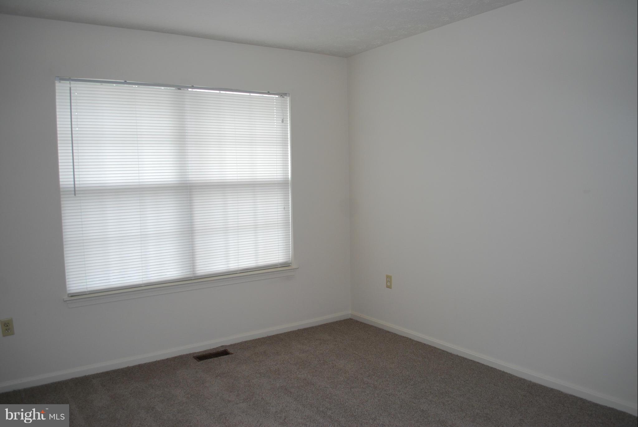 ST CHARLES SUB - HAMPSHIRE - Residential