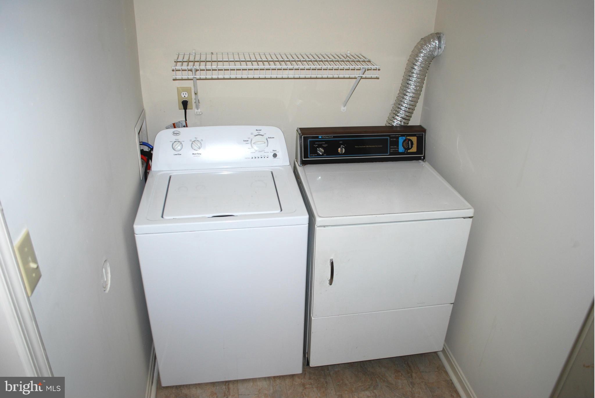 ST CHARLES SUB - HAMPSHIRE - Residential