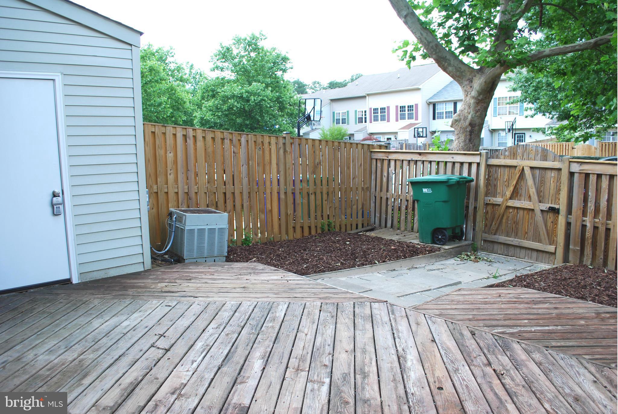 ST CHARLES SUB - HAMPSHIRE - Residential