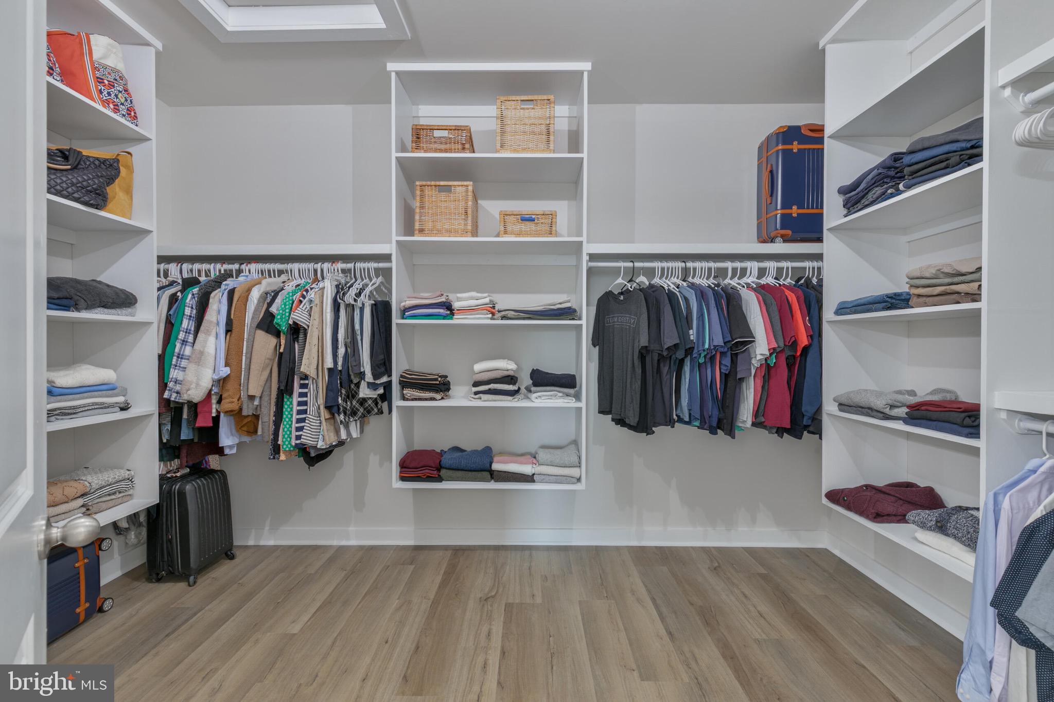 WELLER'S CORNER - Residential