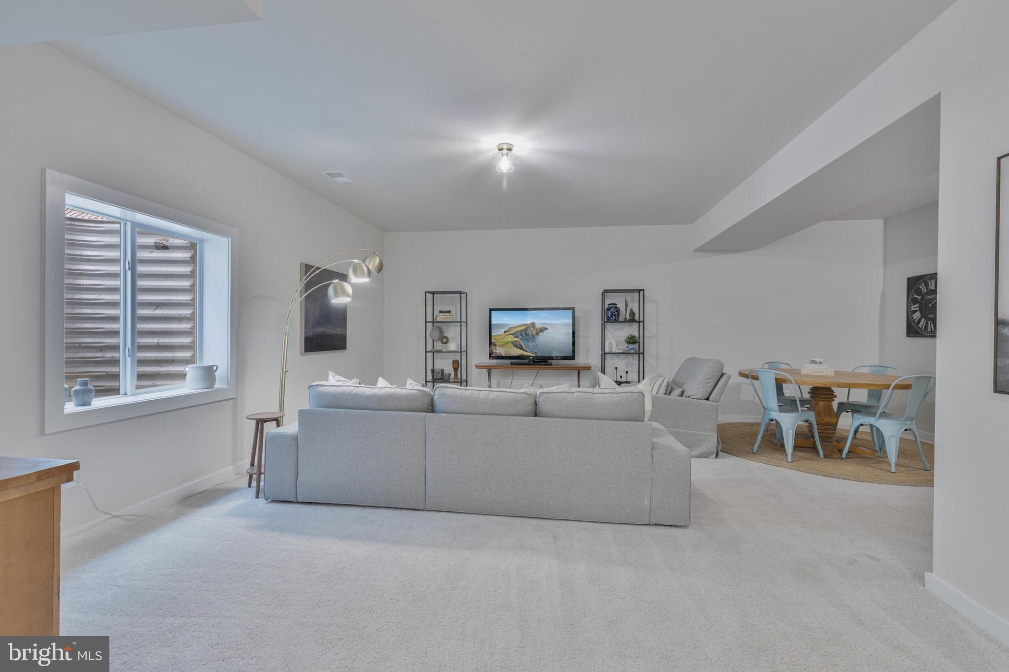 WELLER'S CORNER - Residential