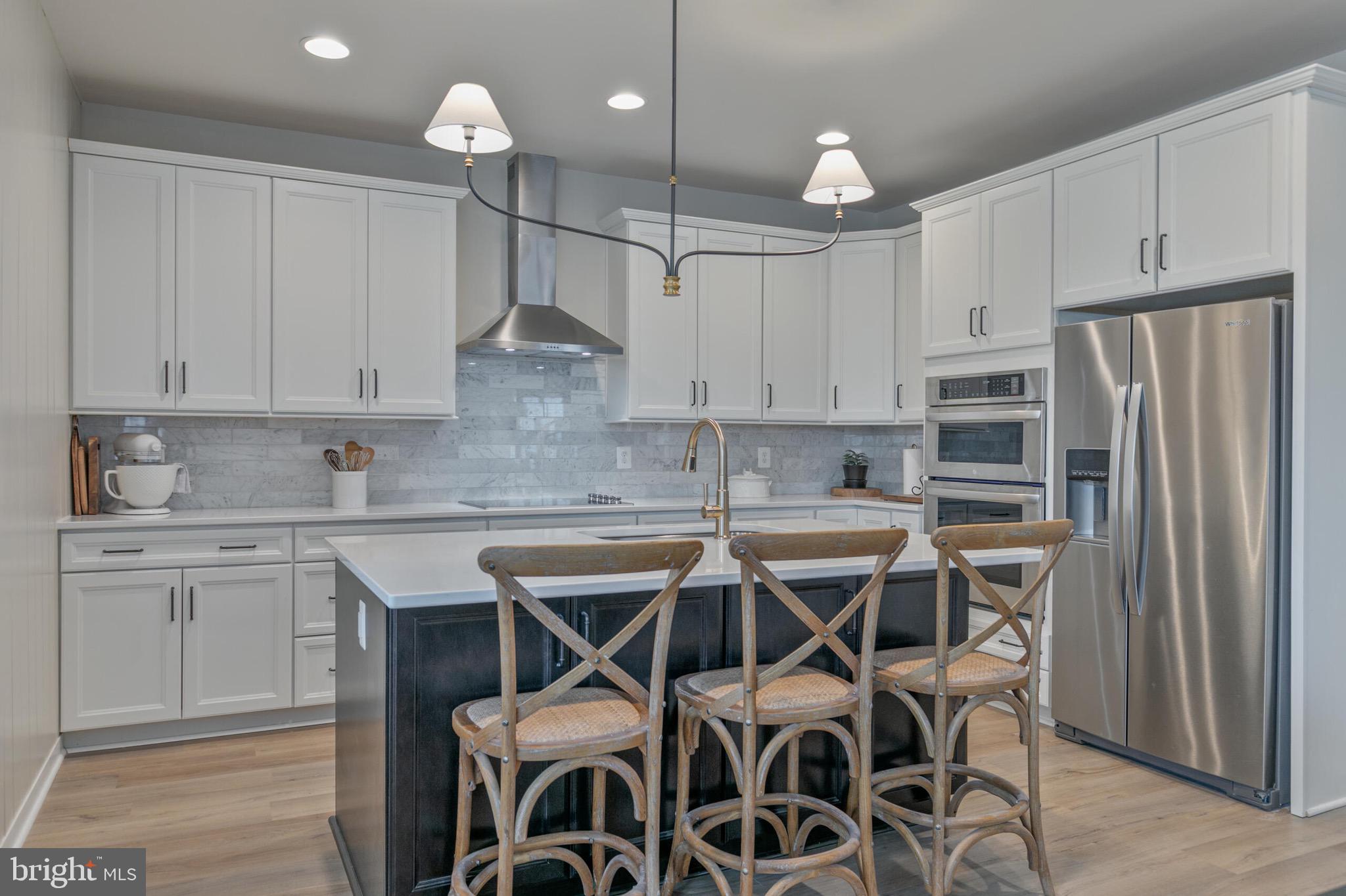 WELLER'S CORNER - Residential