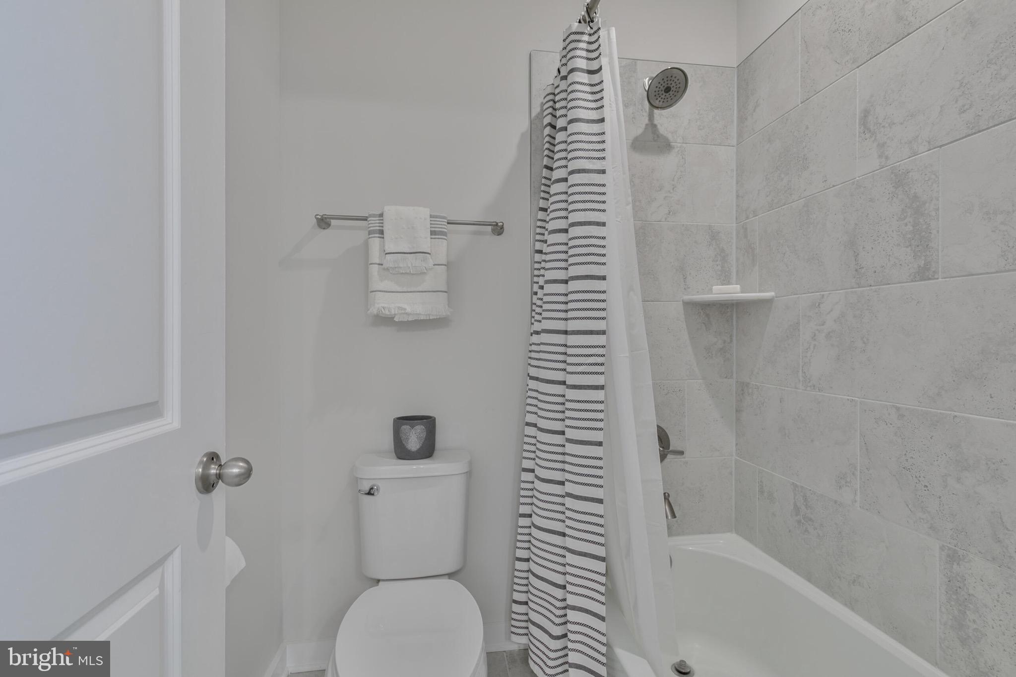 WELLER'S CORNER - Residential