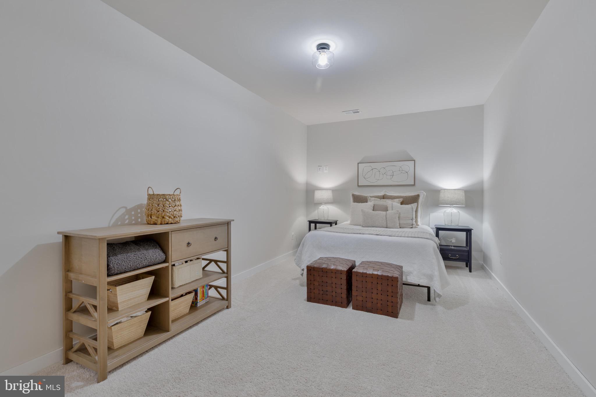 WELLER'S CORNER - Residential