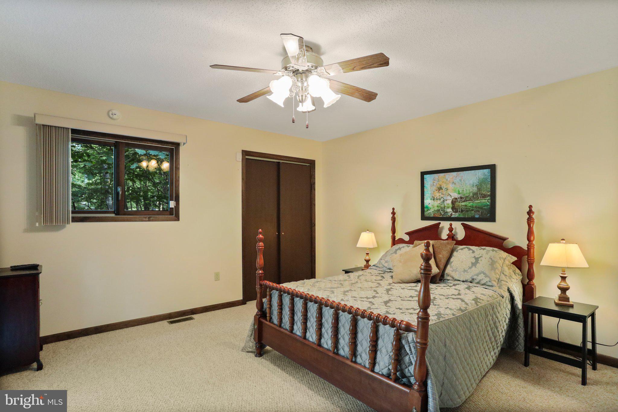 THE WOODS - Residential